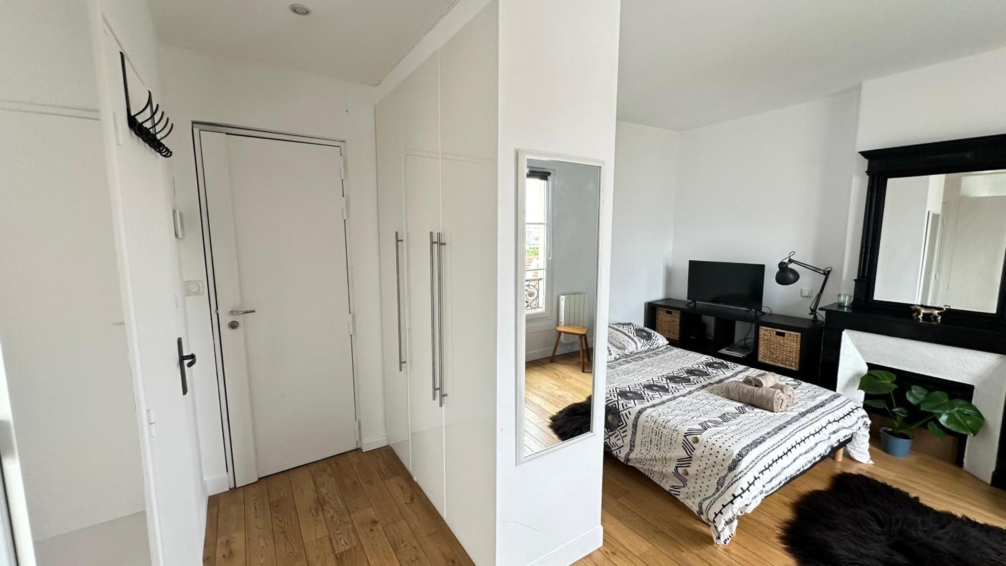 Charmant Studio Au Coeur Du 18E Apartment Paris Exterior photo
